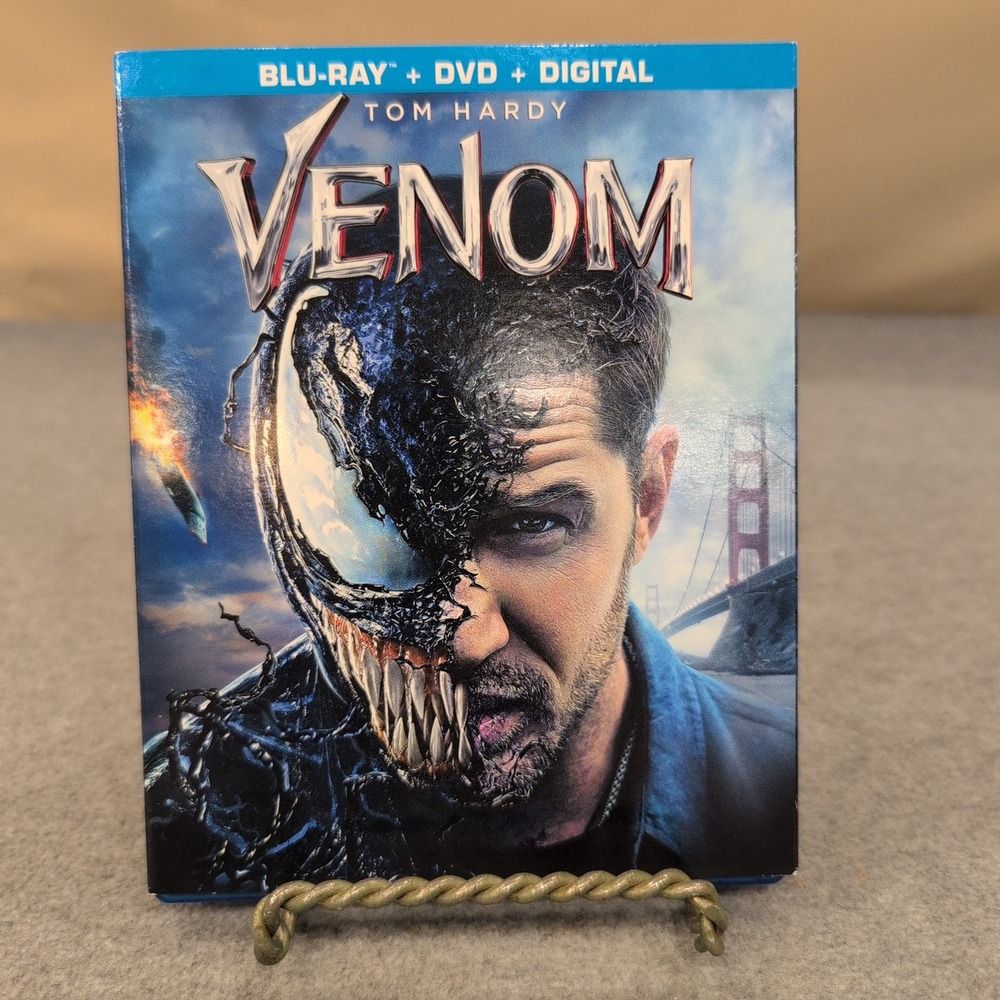 Venom Blu-ray DVD Digital Tom Hardy Marvel Sony Pictures Movie VG+ - Picture 1 of 2